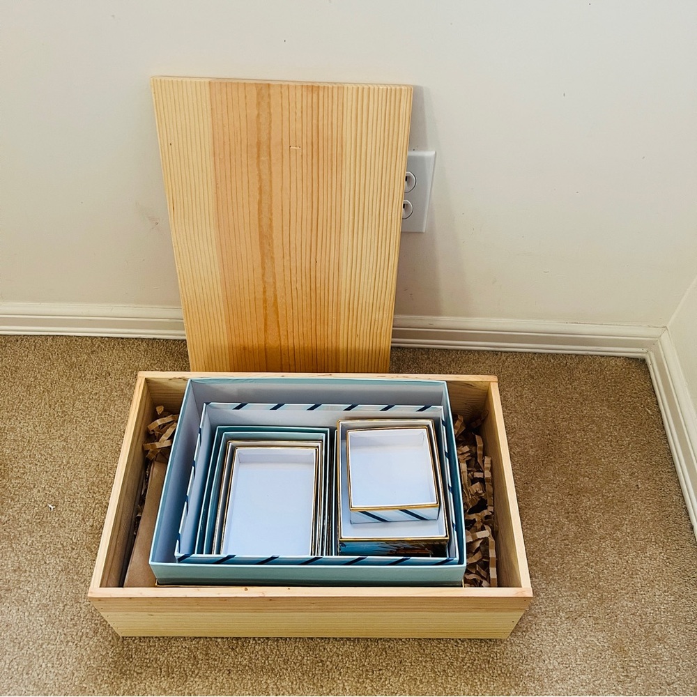 Pinecone Patterned Gift Boxes Set - Picture 3 of 10